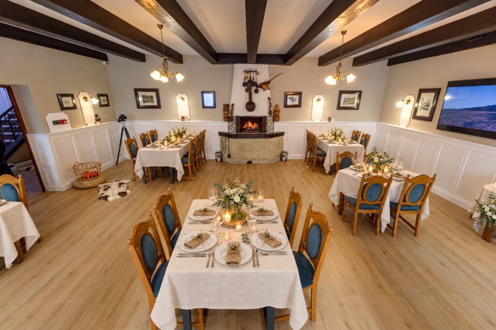 Sala de nunta si botez in Predeal, la Restaurantul Robinson